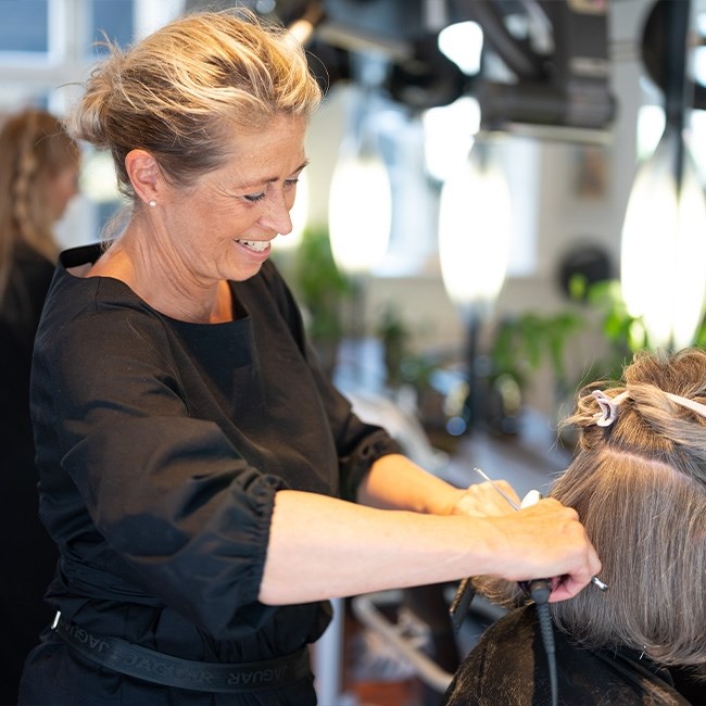 Få lavet balayage i vores salon i Middelfart 